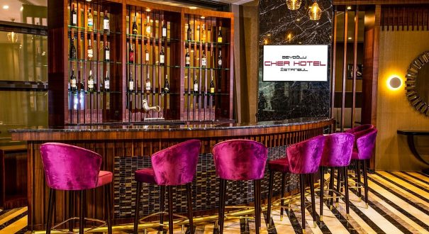 هتل چر بی اوغلو (CHER HOTEL Beyoğlu) یک هتل پنج ستاره در منطقه بی اغلو استانبول در کشور ترکیه است.