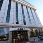 هتل هالدی یکی از هتل‌های 4 ستاره در شهر وان ترکیه و از محبوب ترین هتل ها نزد ایرانیان  است.