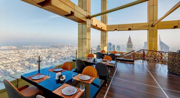 هتل جوورا (Gevora Hotel) ، هتلی چهار ستاره ، بلندترین هتل جهان است .