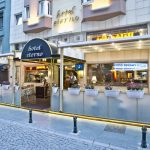 هتل اترنو استانبول ( Eterno Hotel ) یک هتل چهار ستاره در منطقه تکسیم استانبول در کشور ترکیه است .
